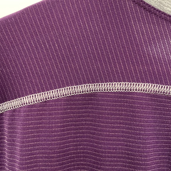 Lululemon mens v-neck tee - Picture 7 of 7